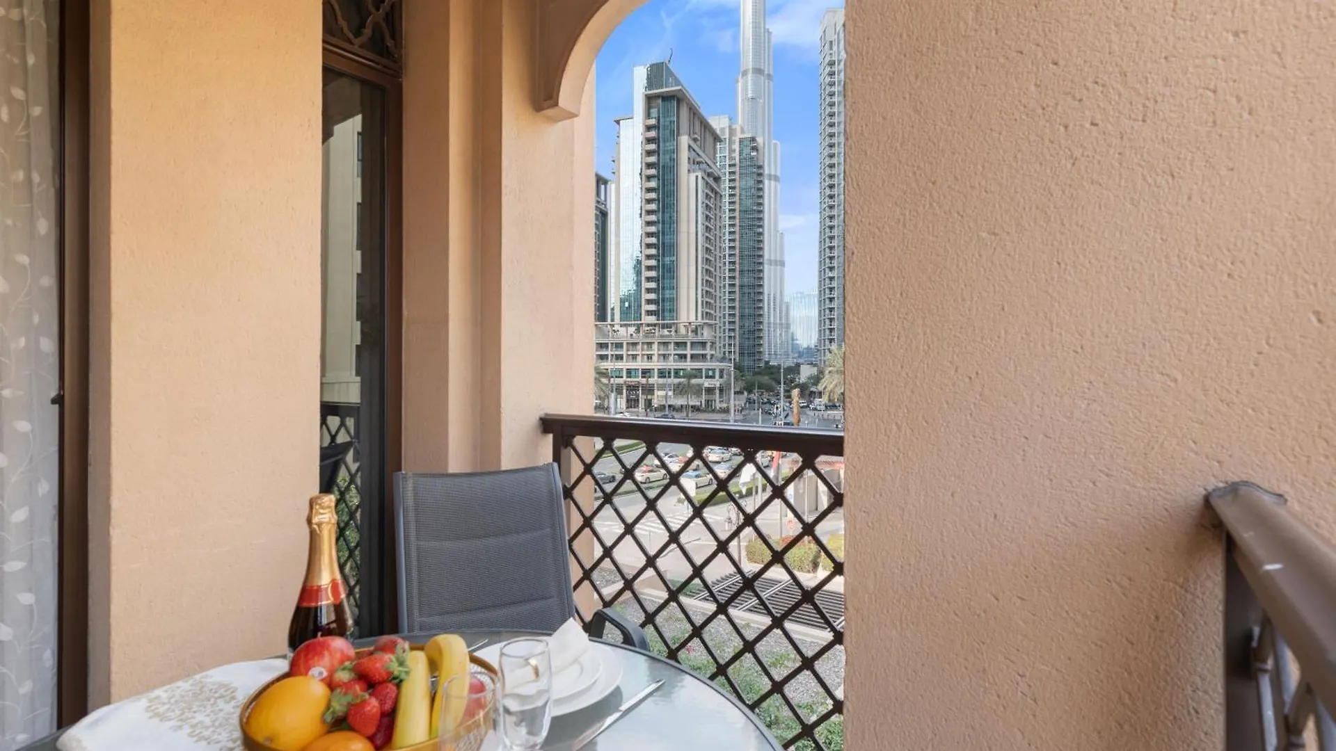 Burj Khalifa View - Zanzabeel Downtown Dubai Apartment