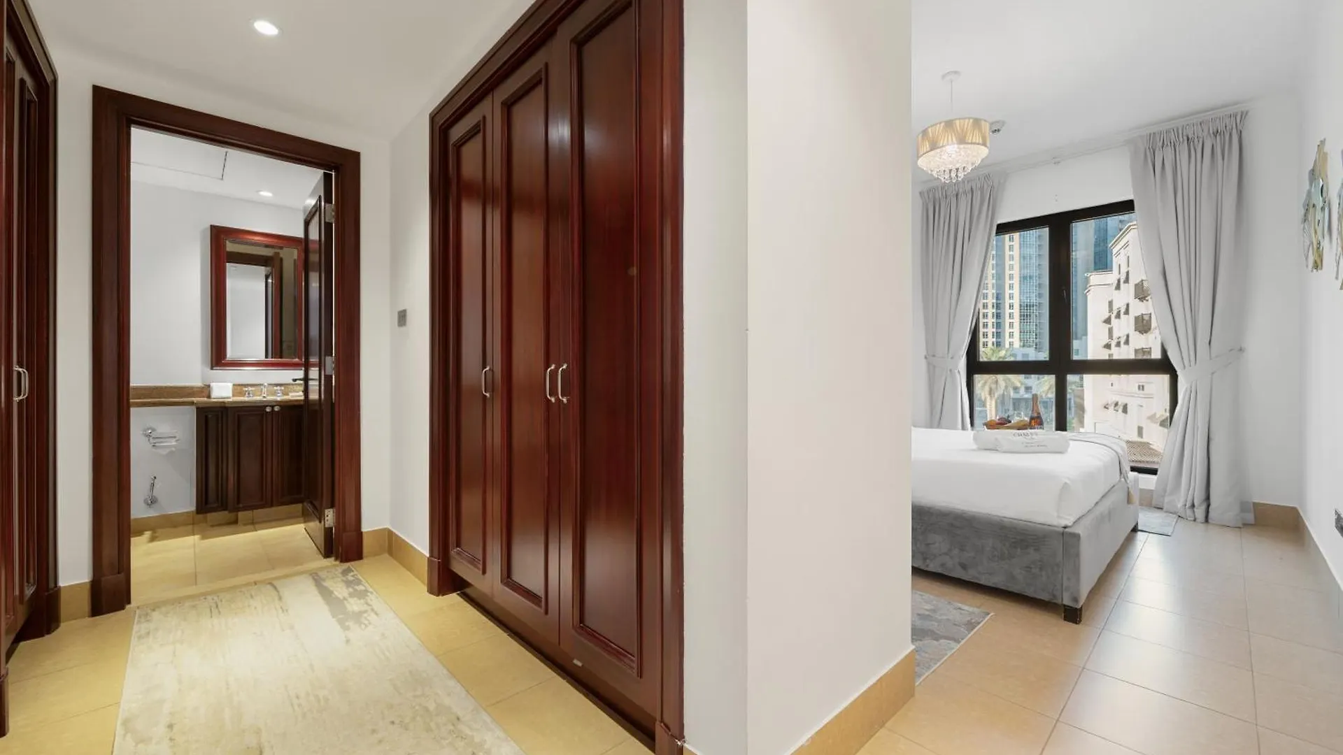 Burj Khalifa View - Zanzabeel Downtown Dubai Apartment